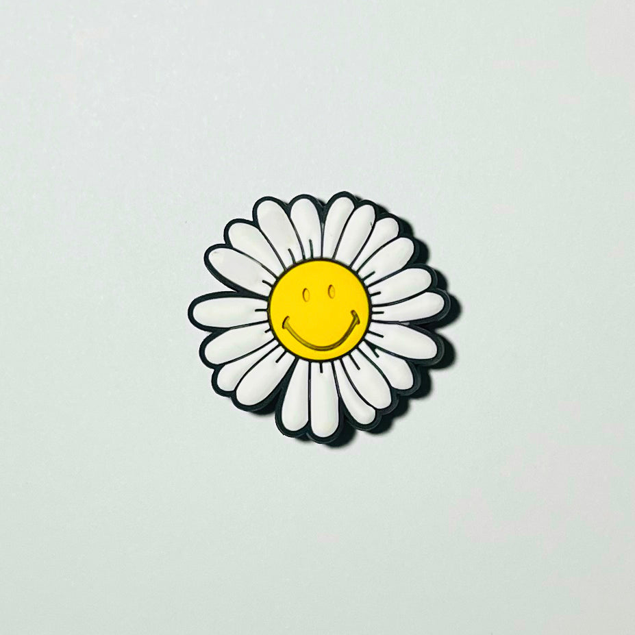 Happy Daisy Charm