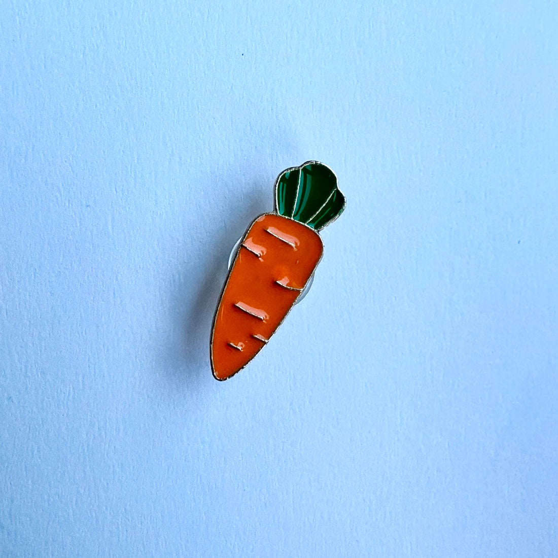 Metal Carrot Charm