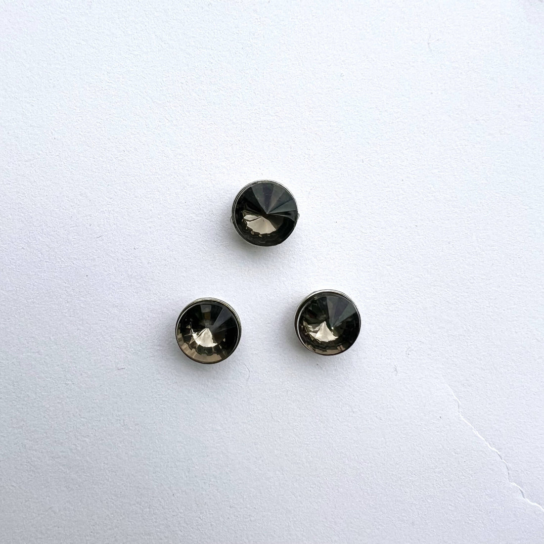 Gemstone - Dark Grey Charms