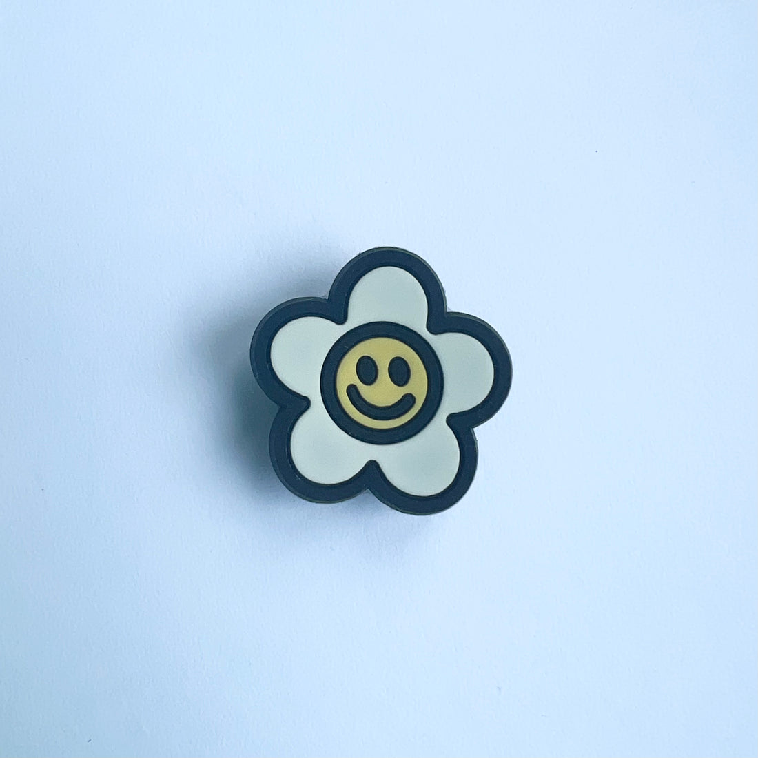 Happy Daisy Charm