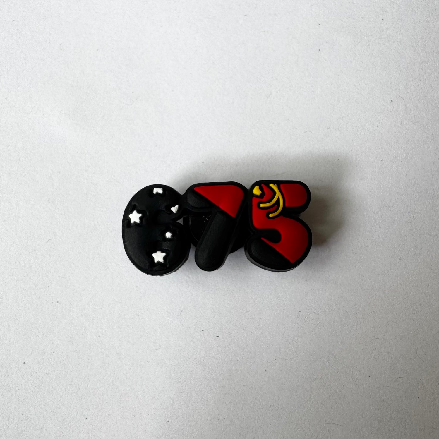 Papua New Guinea 675 Charm