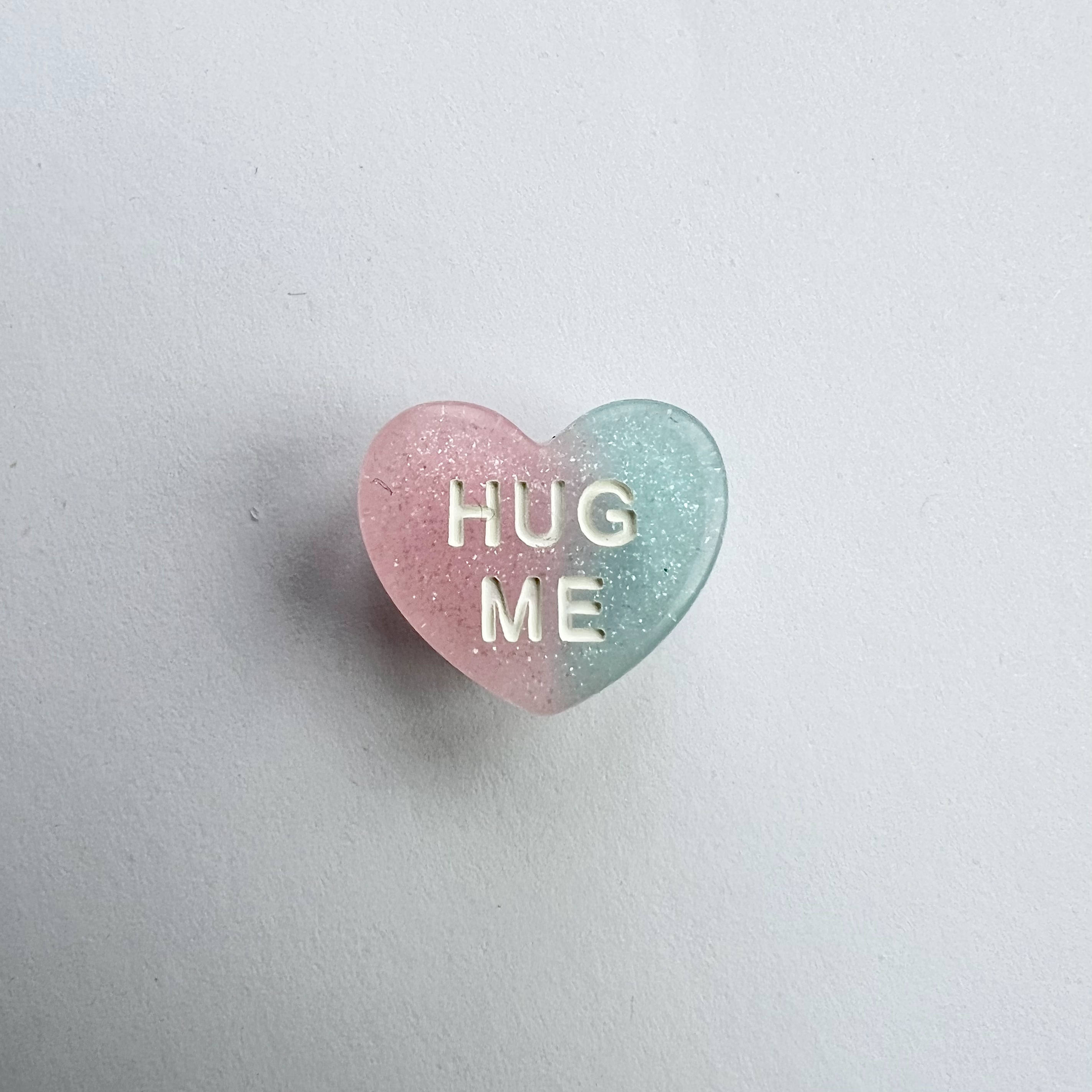 Hug Me Candy Heart - Glitter Blue/Pink Charm