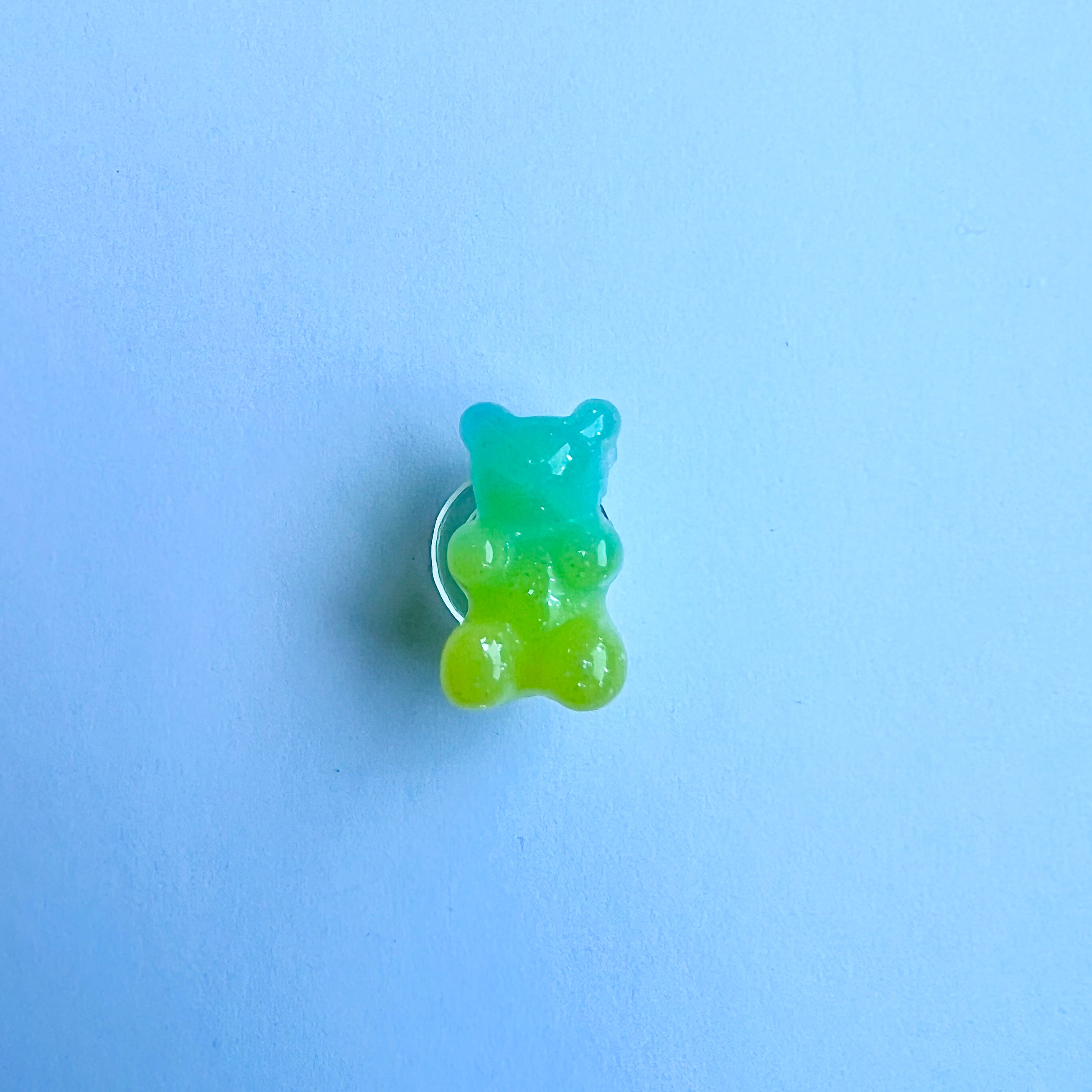 Glitter Gummy Bear - Yellow/Blue Charm